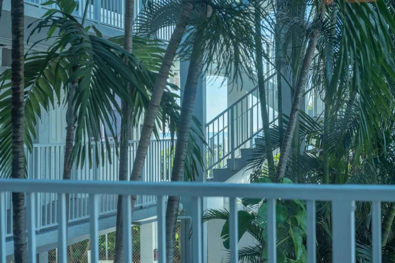 Ocean Ocean Ocean International Studio 209 폼파노 비치 외부 사진